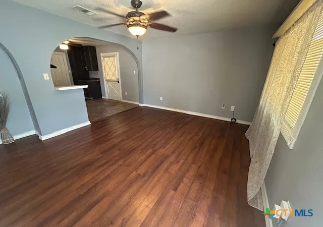 Photo 3 of Single family home for sale at 303 Collins Ave, Killeen, TX 76541 | MLS# 622719 | Listing updated on 2026-09-16