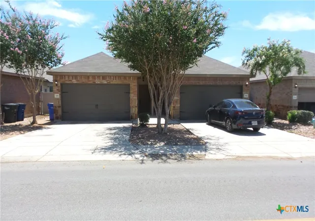 Multi family home for sale at 706 & 708 Saengerhalle Rd, New Braunfels, TX 78130 | MLS# 623304