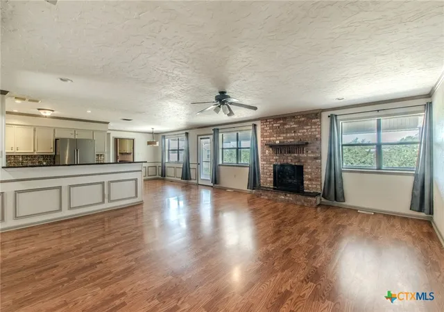 Photo 3 of Single family home for sale at 26 S Cliffwood Cir, Belton, TX 76513 | MLS# 623128 | Listing updated on 2026-09-10