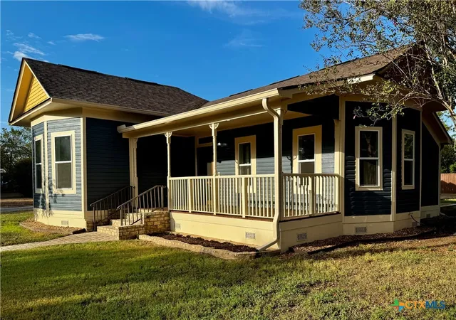 Photo 3 of Single family home for sale at 1430 N Hamilton St, Gonzales, TX 78629 | MLS# 622852 | Listing updated on 2026-09-06