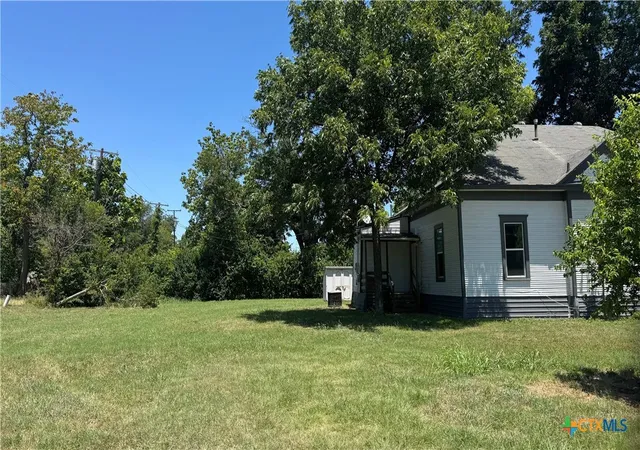 Photo 3 of Single family home for sale at 1118 S 25th St, Temple, TX 76504 | MLS# 622464 | Listing updated on 2026-08-27