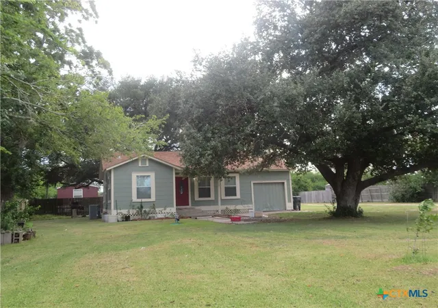 Photo 3 of Single family home for sale at 301 & 301a Colorado, Edna, TX 77957 | MLS# 623294 | Listing updated on 2026-08-22