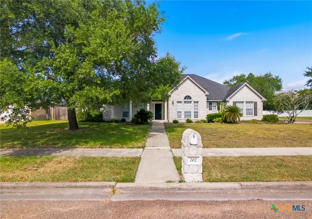 Photo 1 of Single family home for sale at 202 Ridge Vw, Victoria, TX 77904 | MLS# 621551 | Listing updated on 2026-08-22