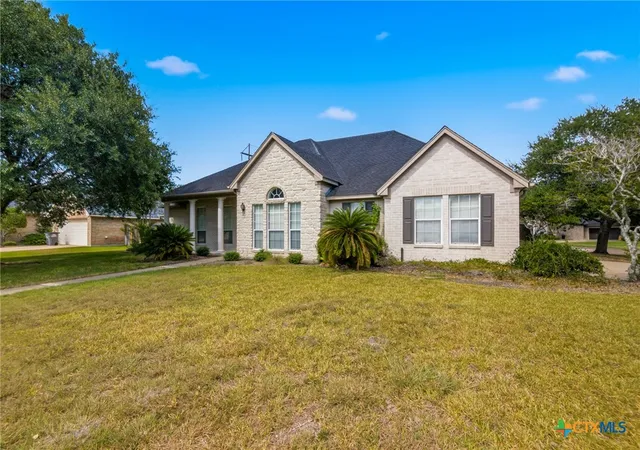 Photo 4 of Single family home for sale at 202 Ridge Vw, Victoria, TX 77904 | MLS# 621551 | Listing updated on 2026-08-22