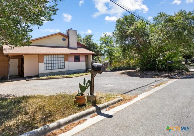 Photo 3 of Townhouse for sale at 1203 Hazelton St #B, San Marcos, TX 78666 | MLS# 623362 | Listing updated on 2026-09-19
