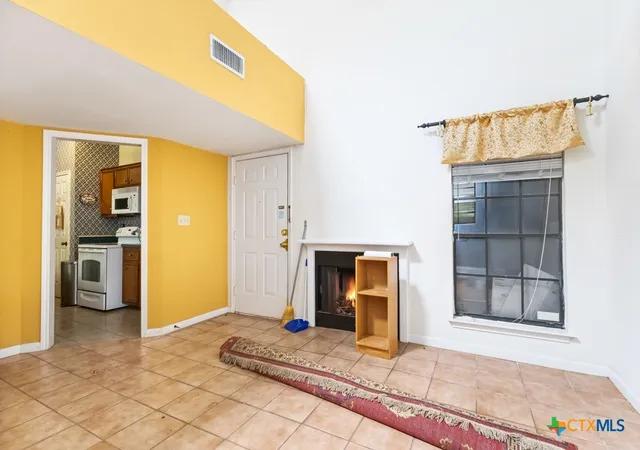 Photo 4 of Townhouse for sale at 1203 Hazelton St #B, San Marcos, TX 78666 | MLS# 623362 | Listing updated on 2026-09-19