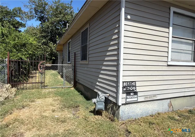 Photo 3 of Single family home for sale at 1509 N W S Young Dr, Killeen, TX 76543 | MLS# 623375 | Listing updated on 2026-08-21