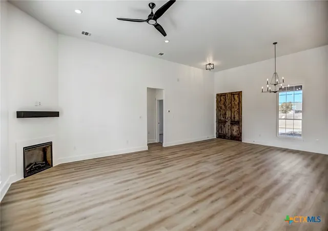 Photo 3 of Single family home for sale at 4049 Integrity Ln, Salado, TX 76571 | MLS# 623377 | Listing updated on 2026-08-22
