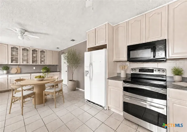 Photo 4 of Single family home for sale at 609 Hastings Rd, Belton, TX 76513 | MLS# 622989 | Listing updated on 2026-09-30