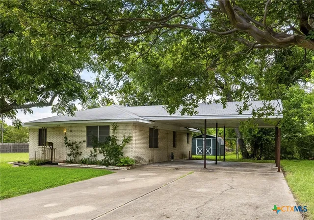 Photo 1 of Single family home for sale at 2214 S 43rd St, Temple, TX 76504 | MLS# 623420 | Listing updated on 2026-09-19