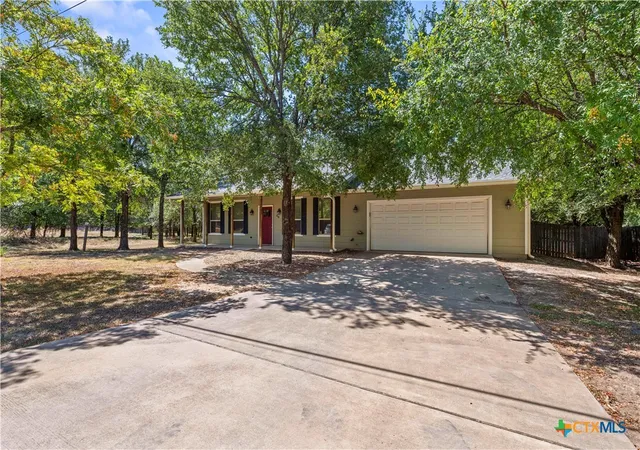 Photo 3 of Single family home for sale at 46 Bluebonnet Dr, Belton, TX 76513 | MLS# 622518 | Listing updated on 2026-09-02
