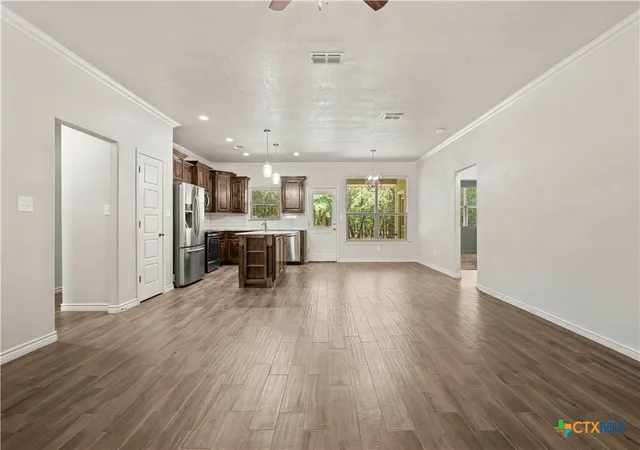 Photo 3 of Single family home for sale at 46 Bluebonnet Dr, Belton, TX 76513 | MLS# 622518 | Listing updated on 2026-09-23