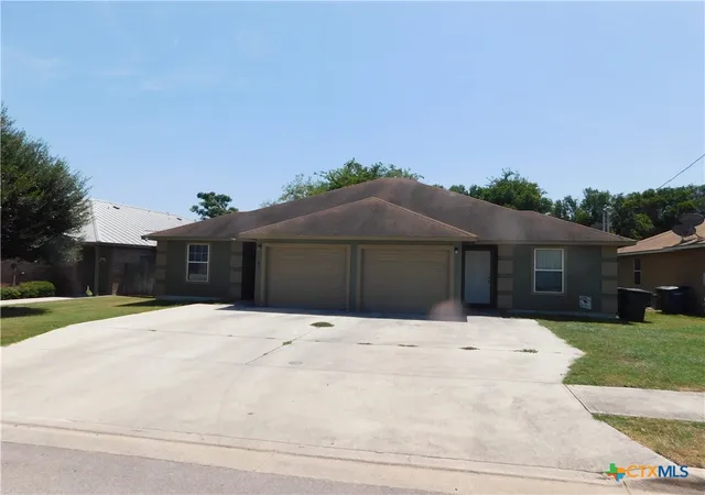 Multi family home for sale at 240 Rosalie Dr, New Braunfels, TX 78130 | MLS# 623427