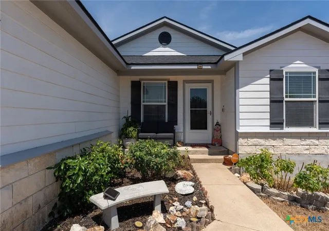 Photo 3 of Single family home for sale at 2208 Stoneham, Temple, TX 76504 | MLS# 623445 | Listing updated on 2026-10-07