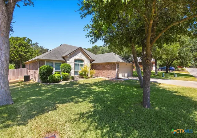 Photo 2 of Single family home for sale at 5812 Butterfly Ct, Temple, TX 76502 | MLS# 623451 | Listing updated on 2026-08-25
