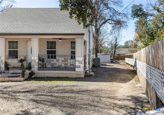 Photo 3 of Single family home for sale at 811 Ward St, Marlin, TX 76661 | MLS# 622826 | Listing updated on 2026-08-25