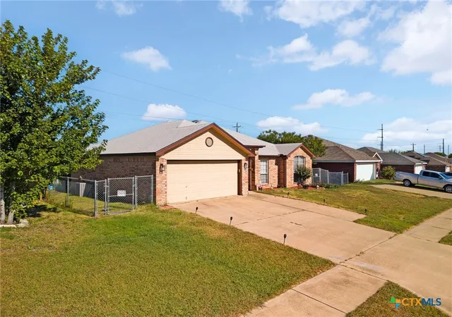 Photo 3 of Sale Pending at 4405 Hitchrock Dr, Killeen, TX 76549 | MLS# 623072 | Listing updated on 2026-09-04