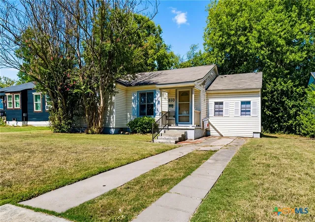 Photo 1 of Single family home for sale at 810 N 8th St, Temple, TX 76501 | MLS# 623031 | Listing updated on 2026-08-26