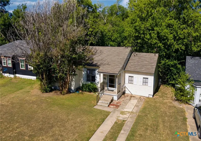 Photo 2 of Single family home for sale at 810 N 8th St, Temple, TX 76501 | MLS# 623031 | Listing updated on 2026-08-26