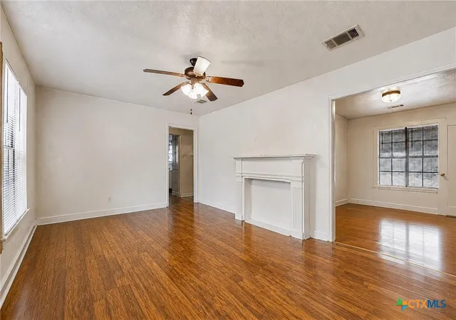 Photo 4 of Single family home for sale at 810 N 8Th St, Temple, TX 76501 | MLS# 623031 | Listing updated on 2026-09-24