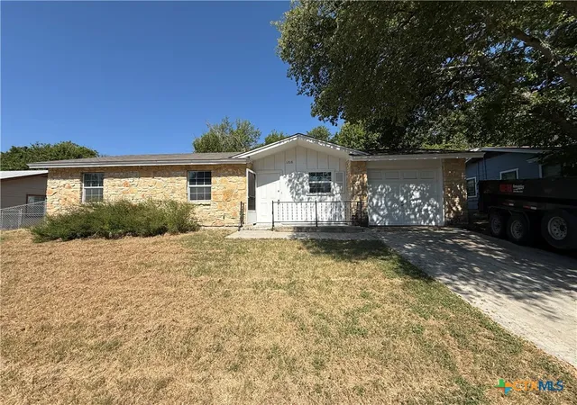 Photo 1 of Single family home for sale at 1208 S 19th St, Copperas Cove, TX 76522 | MLS# 623469 | Listing updated on 2026-08-26