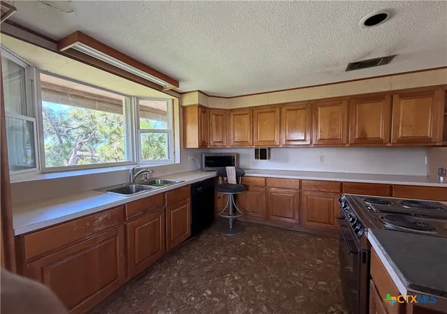Photo 3 of Single family home for sale at 85 Conejo Dr, Port O'connor, TX 77982 | MLS# 623476 | Listing updated on 2026-08-25