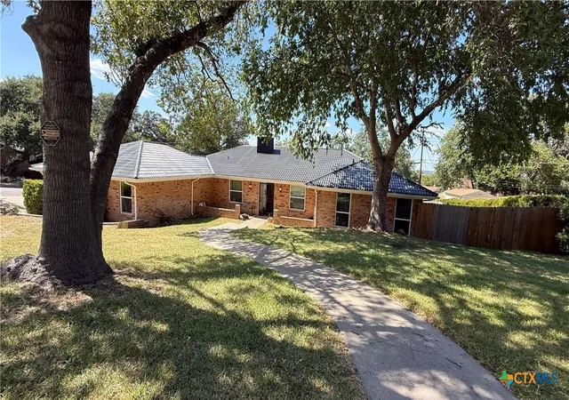 Photo 1 of Single family home for sale at 826 Cliffside Dr, Harker Heights, TX 76548 | MLS# 623481 | Listing updated on 2026-09-23