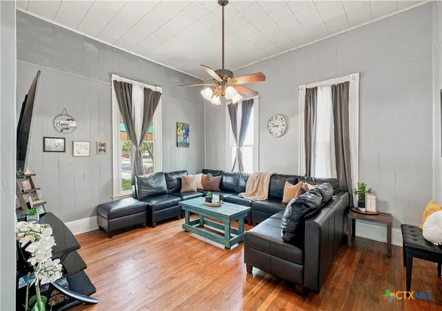 Photo 3 of Single family home for sale at 801 Josephine St, Yoakum, TX 77995 | MLS# 623474 | Listing updated on 2026-10-05