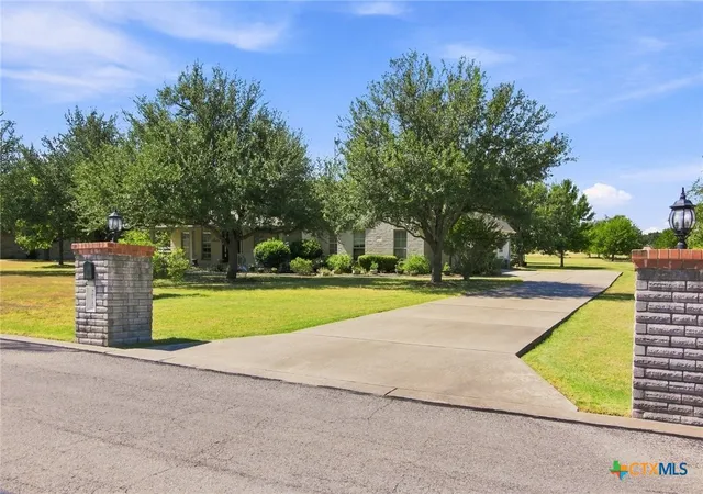 Photo 3 of Single family home for sale at 215 Courtnees Wy, Georgetown, TX 78626 | MLS# 623500 | Listing updated on 2026-08-24