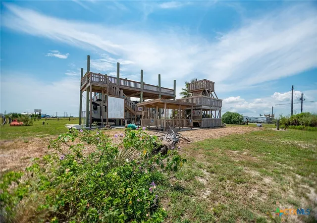 Photo 2 of Land for sale at 703 N Ocean Dr, Port Lavaca, TX 77979 | MLS# 623515 | Listing updated on 2026-09-08