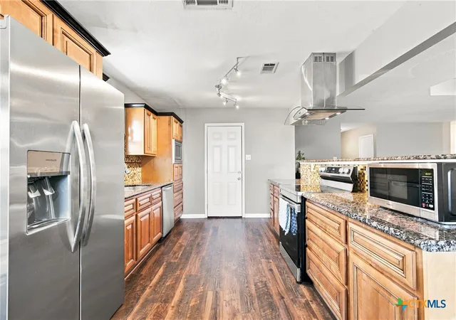 Photo 3 of Single family home for sale at 3504 Beagle Ct, Killeen, TX 76543 | MLS# 623322 | Listing updated on 2026-09-28
