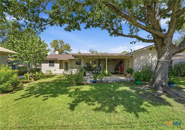 Photo 3 of Sale Pending at 228 S Ponton St, Gonzales, TX 78629 | MLS# 623388 | Listing updated on 2026-09-28