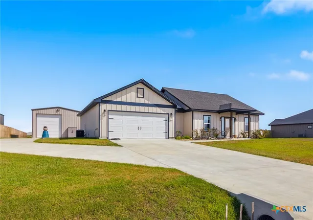 Photo 1 of Single family home for sale at 297 Whitetail Ln, Victoria, TX 77905 | MLS# 623455 | Listing updated on 2026-08-30