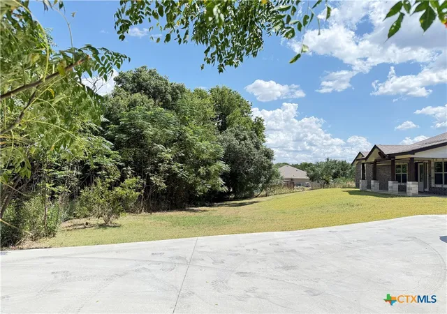 Photo 2 of Sale Pending at 160 County Road 4745, Kempner, TX 76539 | MLS# 622375 | Listing updated on 2026-09-18