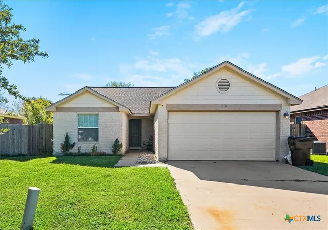 Photo 2 of Single family home for sale at 1514 Windridge Dr, Lockhart, TX 78644 | MLS# 623642 | Listing updated on 2026-09-22