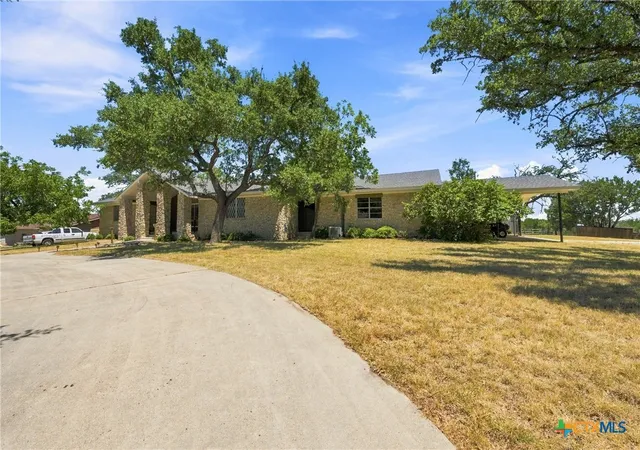 Photo 2 of Single family home for sale at 1103 S Willis St, Lampasas, TX 76550 | MLS# 623688 | Listing updated on 2026-08-26
