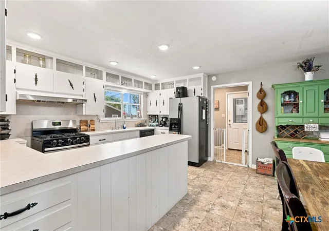 Photo 4 of Single family home for sale at 1103 S Willis St, Lampasas, TX 76550 | MLS# 623688 | Listing updated on 2026-08-26