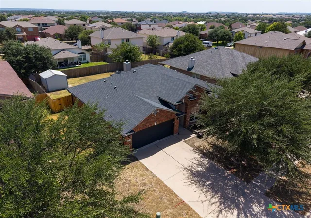 Photo 3 of Single family home for sale at 6104 Charlotte Ln, Killeen, TX 76542 | MLS# 623739 | Listing updated on 2026-08-27