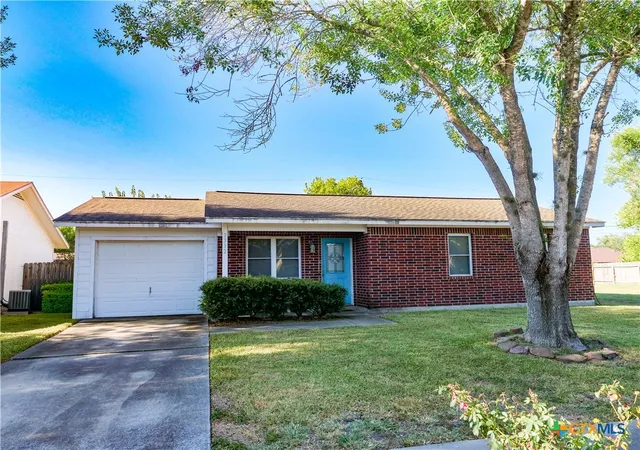 Photo 2 of Single family home for sale at 3312 Gayle St, Victoria, TX 77901 | MLS# 623669 | Listing updated on 2026-08-27