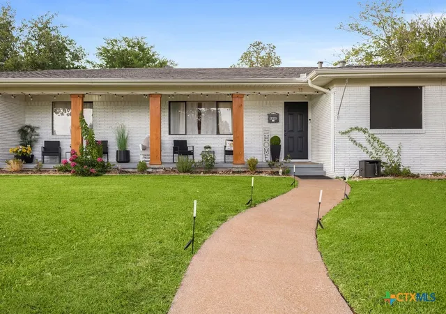 Photo 2 of Single family home for sale at 3301 Lake Ann Ave, Killeen, TX 76543 | MLS# 623618 | Listing updated on 2026-09-12