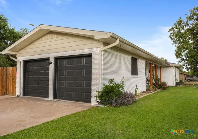 Photo 3 of Single family home for sale at 3301 Lake Ann Ave, Killeen, TX 76543 | MLS# 623618 | Listing updated on 2026-09-12