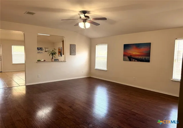 Photo 2 of Single family home for sale at 505 Leo Ln, Killeen, TX 76542 | MLS# 623752 | Listing updated on 2026-08-27
