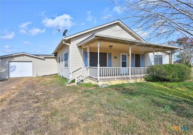 Photo 2 of Single family home for sale at 1134 State Higway 95, Shiner, TX 77984 | MLS# 623639 | Listing updated on 2026-08-28