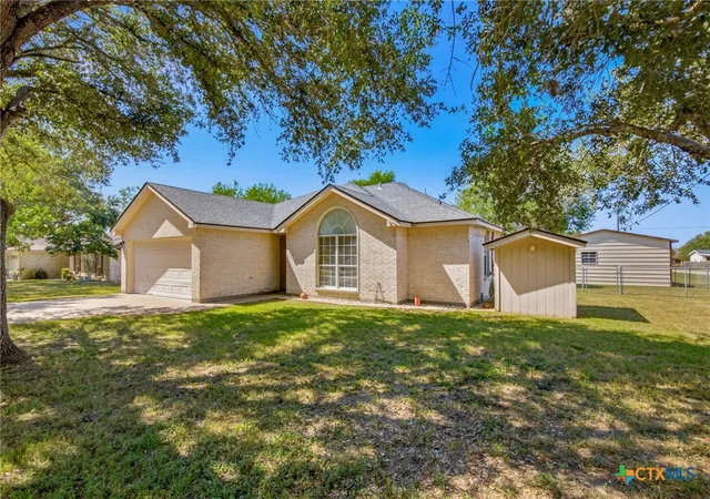 Photo 1 of Single family home for sale at 119 Elaine St, Victoria, TX 77904 | MLS# 623668 | Listing updated on 2026-09-07