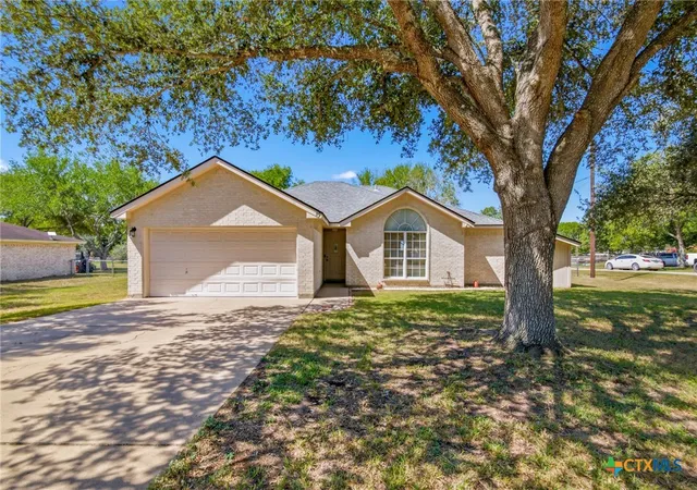 Photo 2 of Single family home for sale at 119 Elaine St, Victoria, TX 77904 | MLS# 623668 | Listing updated on 2026-09-07