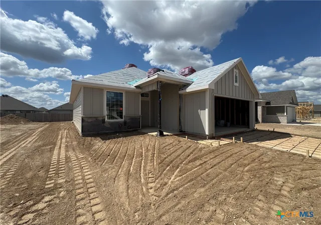 Photo 2 of Single family home for sale at 704 James Parker Cir, Killeen, TX 76542 | MLS# 623772 | Listing updated on 2026-09-15