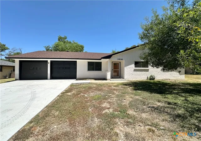 Photo 3 of Single family home for sale at 3906 Chisholm Trl, Temple, TX 76504 | MLS# 623765 | Listing updated on 2026-09-25
