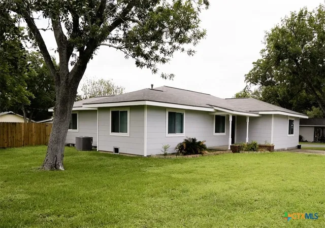 Photo 1 of Single family home for sale at 214 South St, Schulenburg, TX 78956 | MLS# 623795 | Listing updated on 2026-08-27