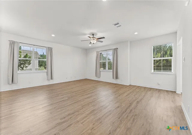 Photo 3 of Single family home for sale at 1130 Twin Deer Ln, Canyon Lake, TX 78133 | MLS# 623808 | Listing updated on 2026-08-27