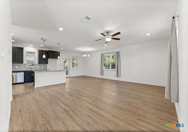 Photo 4 of Single family home for sale at 1130 Twin Deer Ln, Canyon Lake, TX 78133 | MLS# 623808 | Listing updated on 2026-08-27